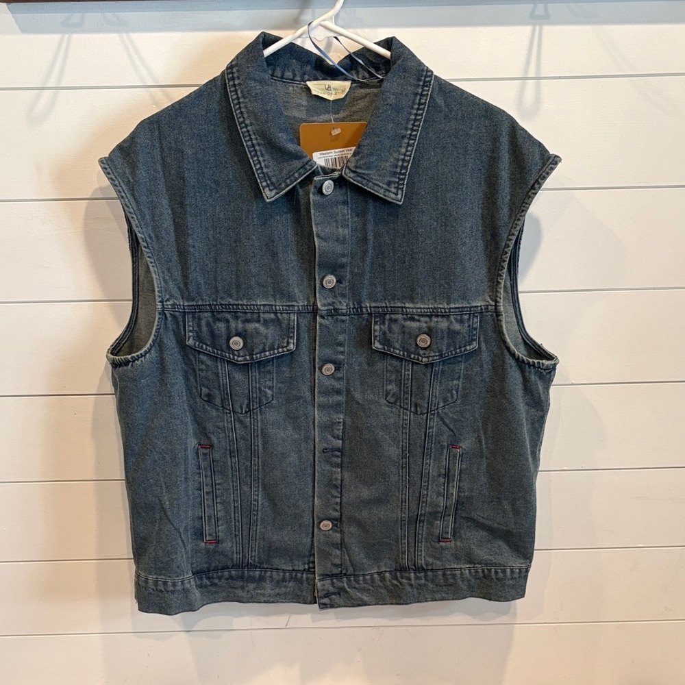 Western Denim Sleeveless Vest - Picture 2 of 4